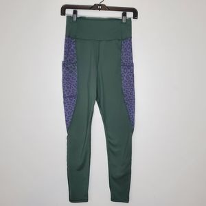 Barre3 signature green‎ cheetah legging size medium 24" inseam high rise medium
